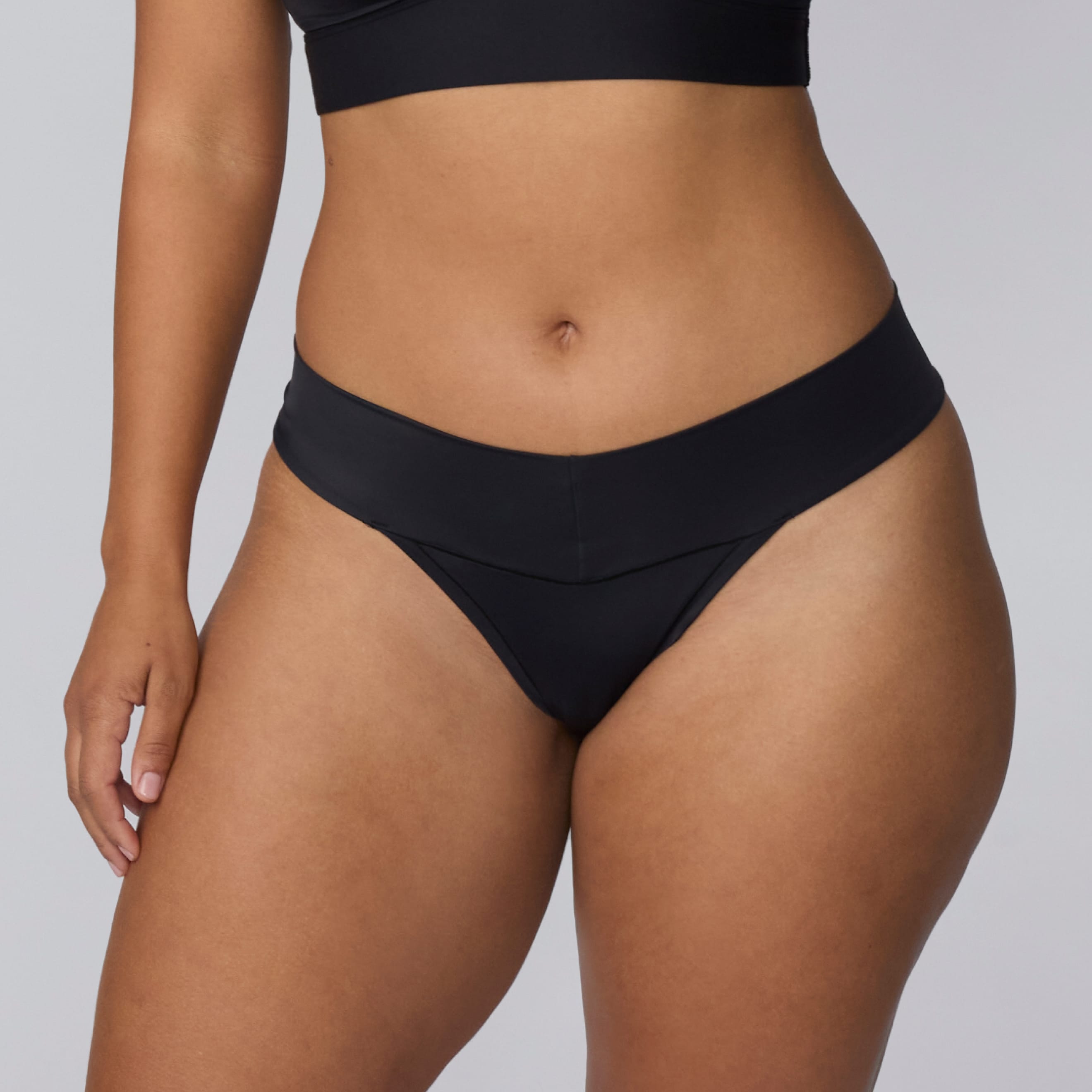 Bliss Low Rise Thong - Black