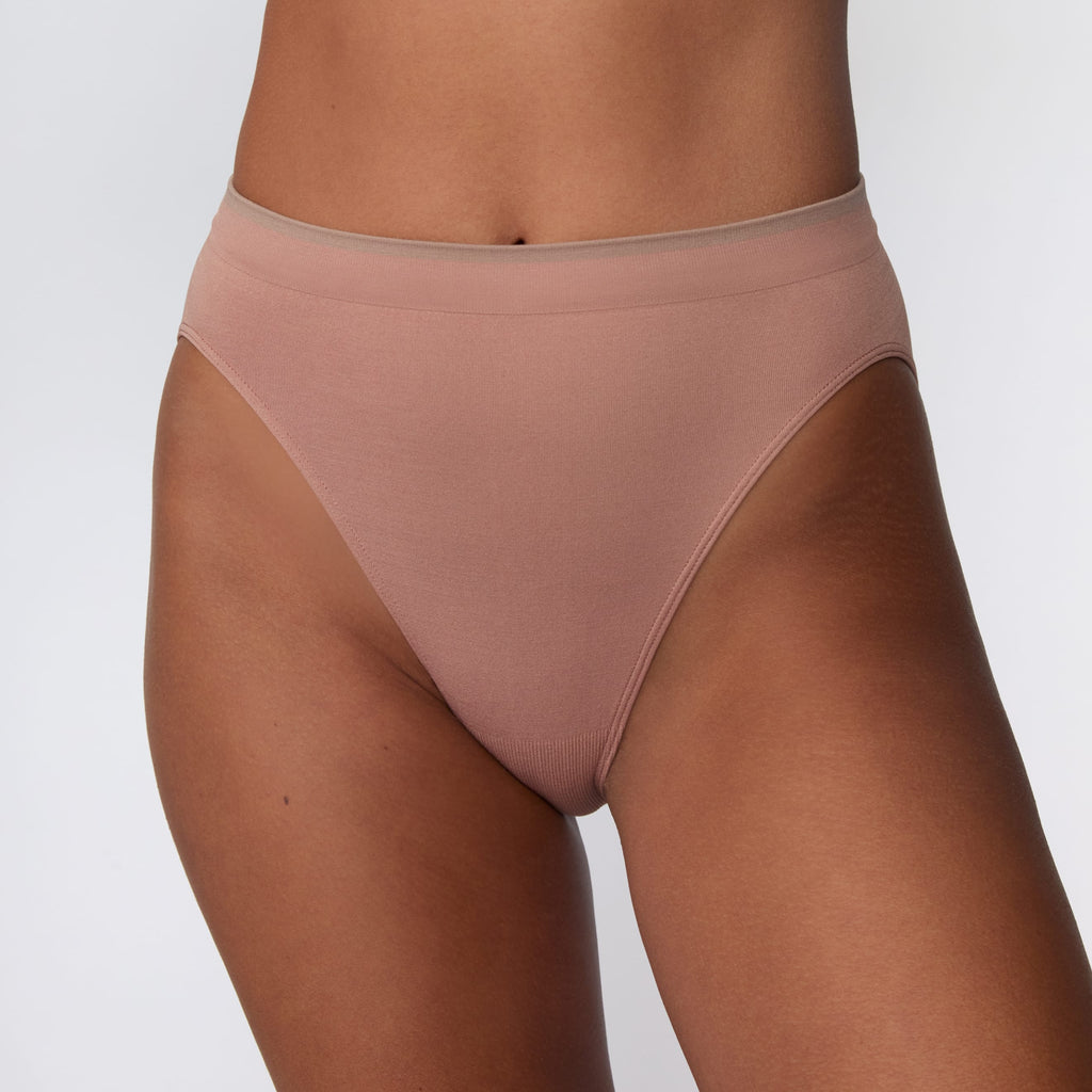 Smooth Seamless Brief - Plum