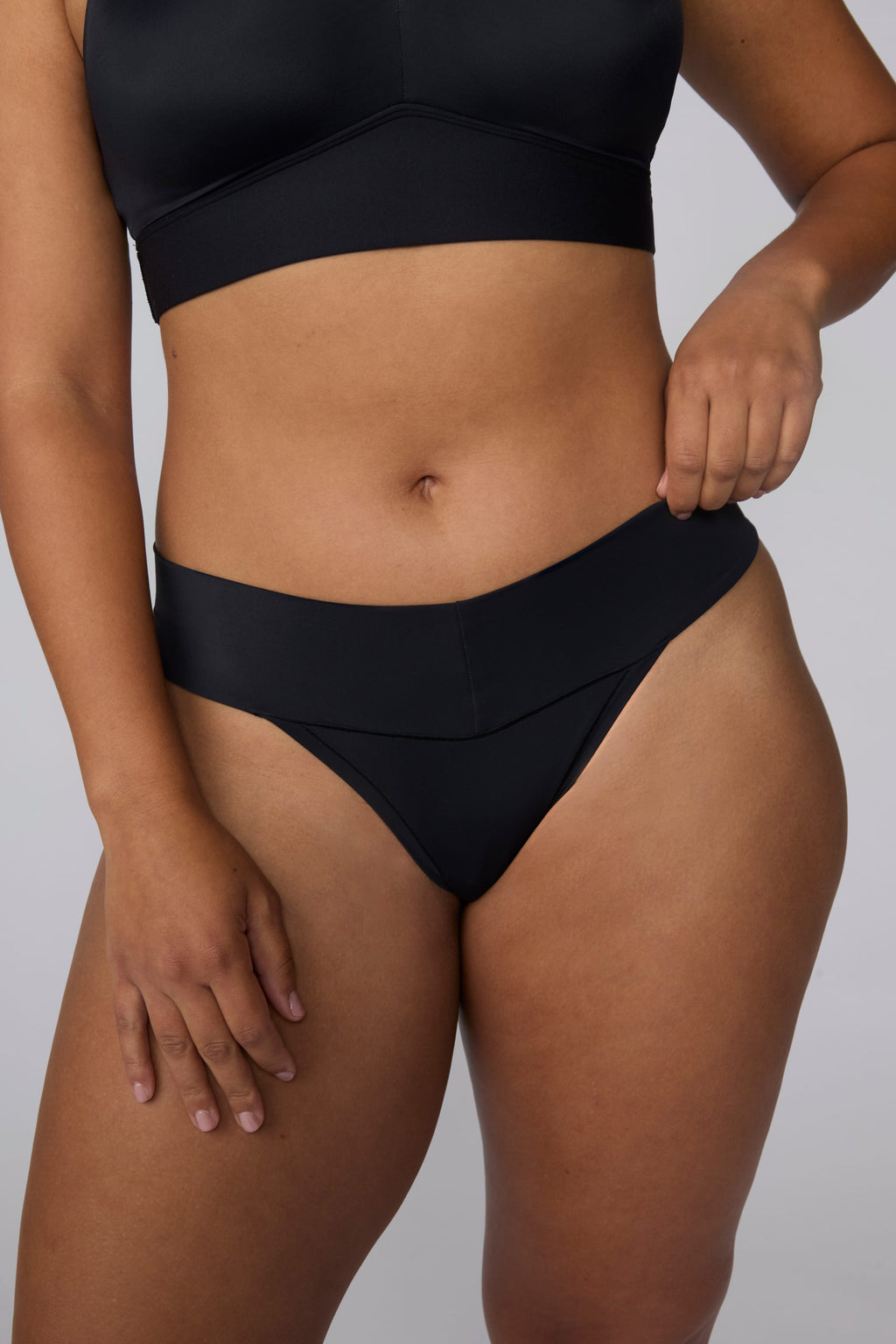 Bliss Low Rise Thong - Black